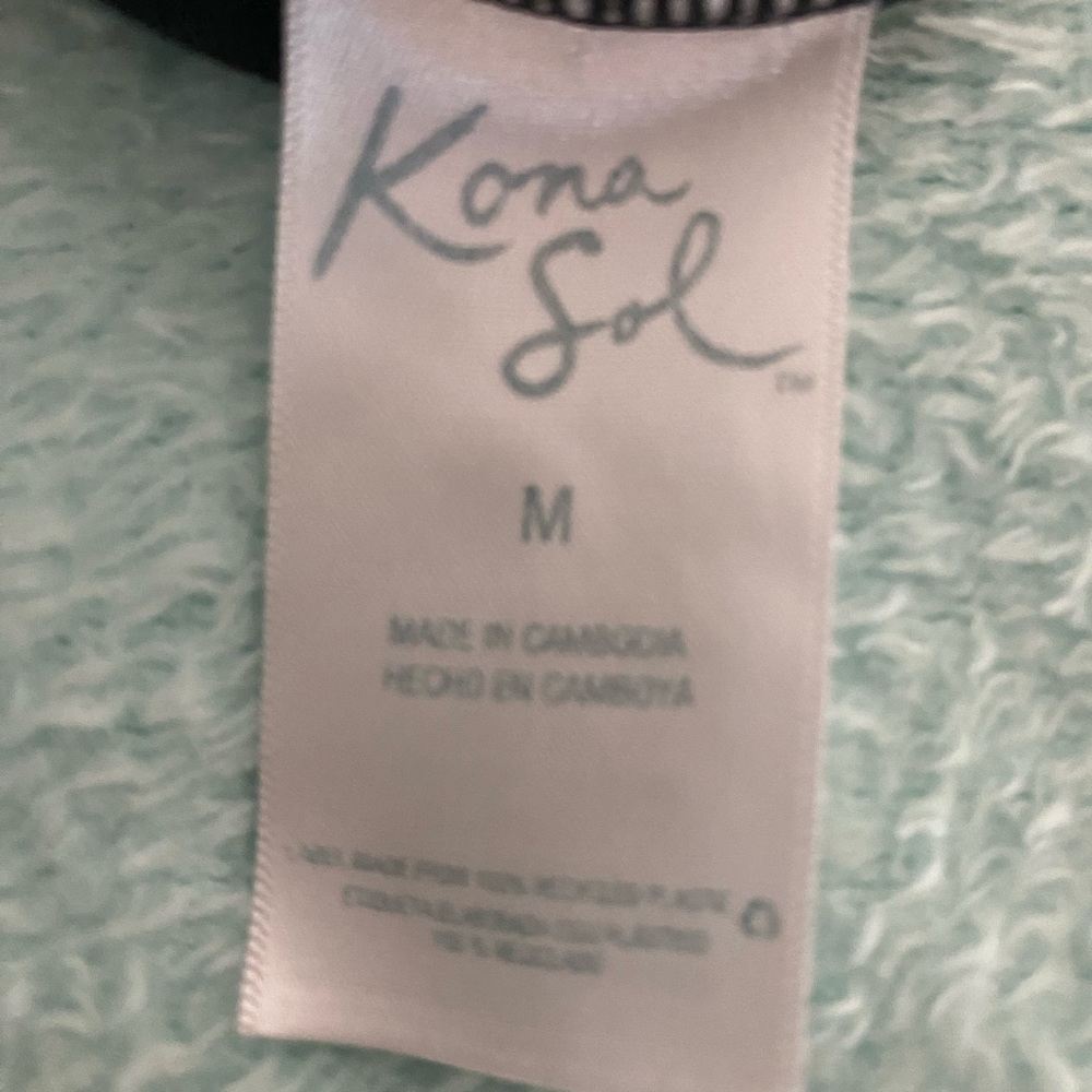 Kona Sol size M black ruffled bathing suit